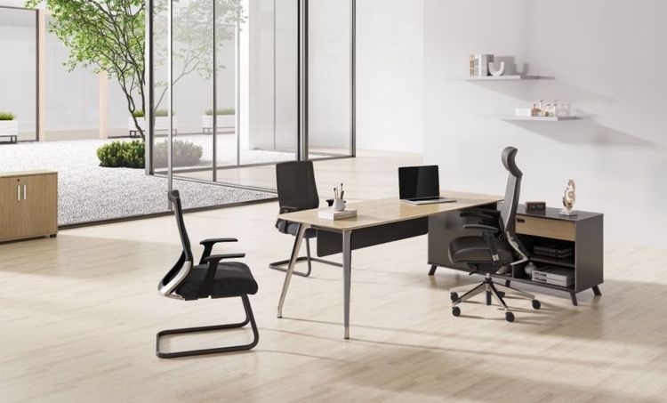 Choose Your Desk Right and Level Up Your Career!