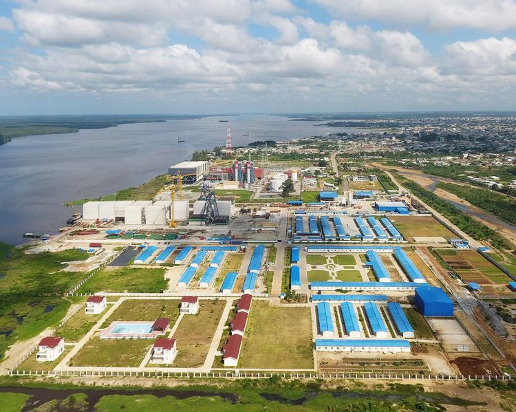 Trại mở rộng cảng Abidjan, Bờ Biển Ngà