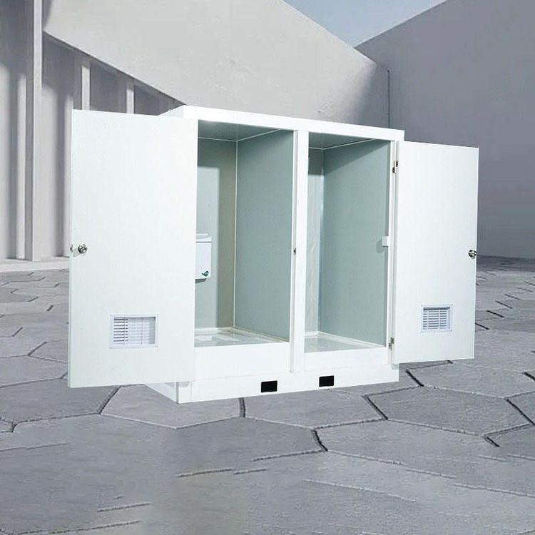 Custom Size Mobile Toilets
