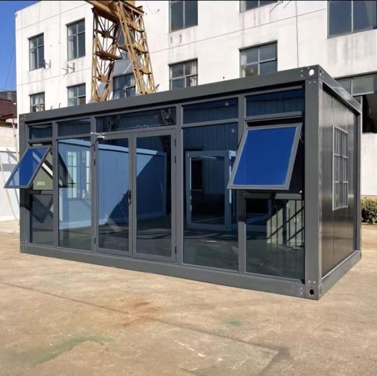 Custom-made Simple Mobile Toilets in Wuzhou