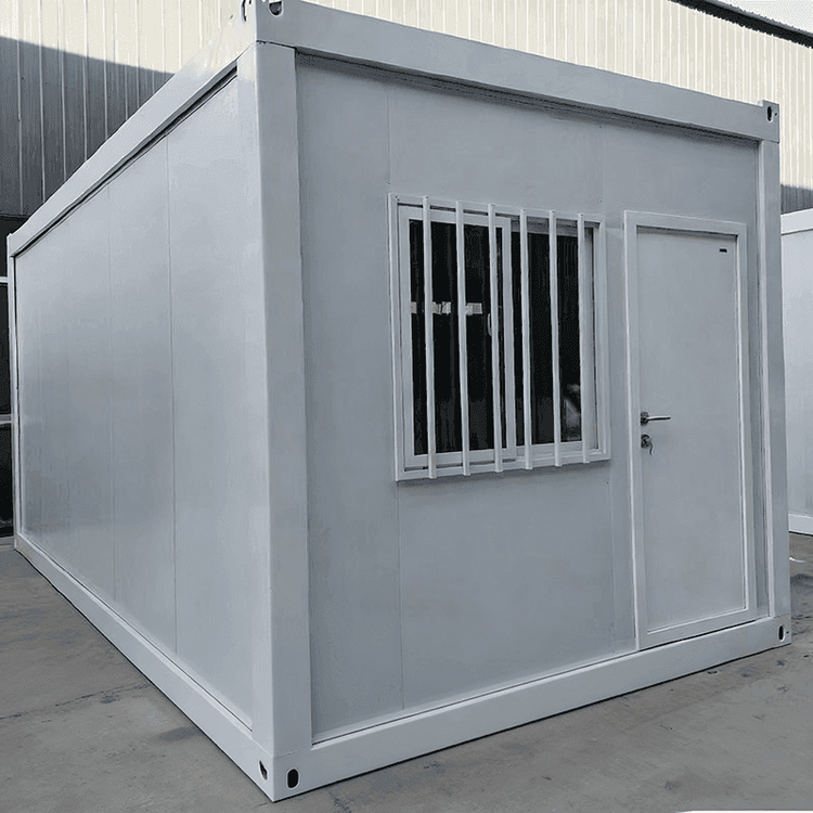 Production of Single Mobile Toilets in Xinjiang
