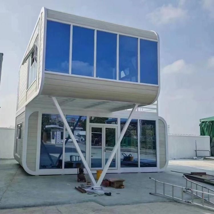 Composite Structure Mobile Toilet Installation