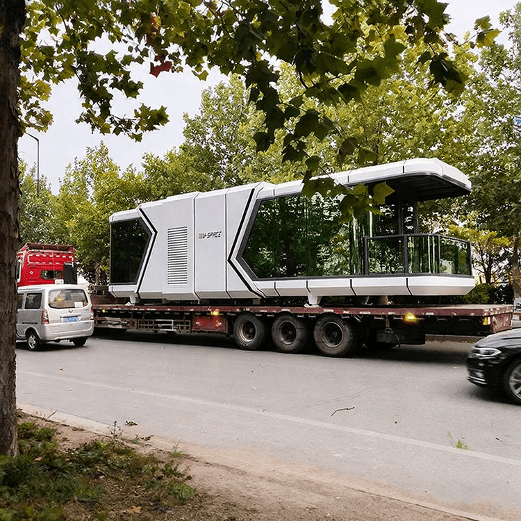 Characteristic Mobile Toilets in Pudong New Area